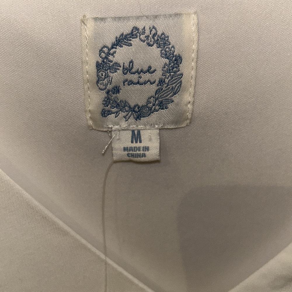 Francesca’s White Dress - Picture 4 of 10